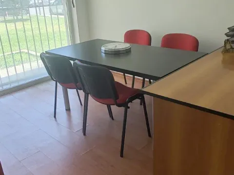 Rent, office space, 28m², Stari Aerodrom, Podgorica - image 1