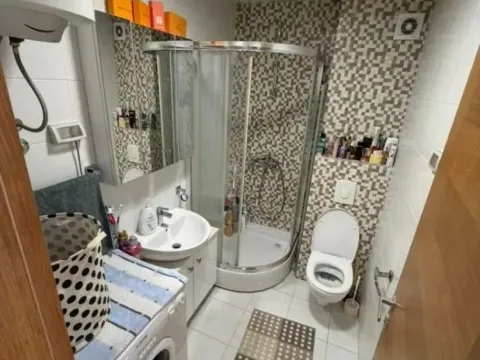 Prodaja, jednosoban stan, 38m², City Kvart, Podgorica - image 5