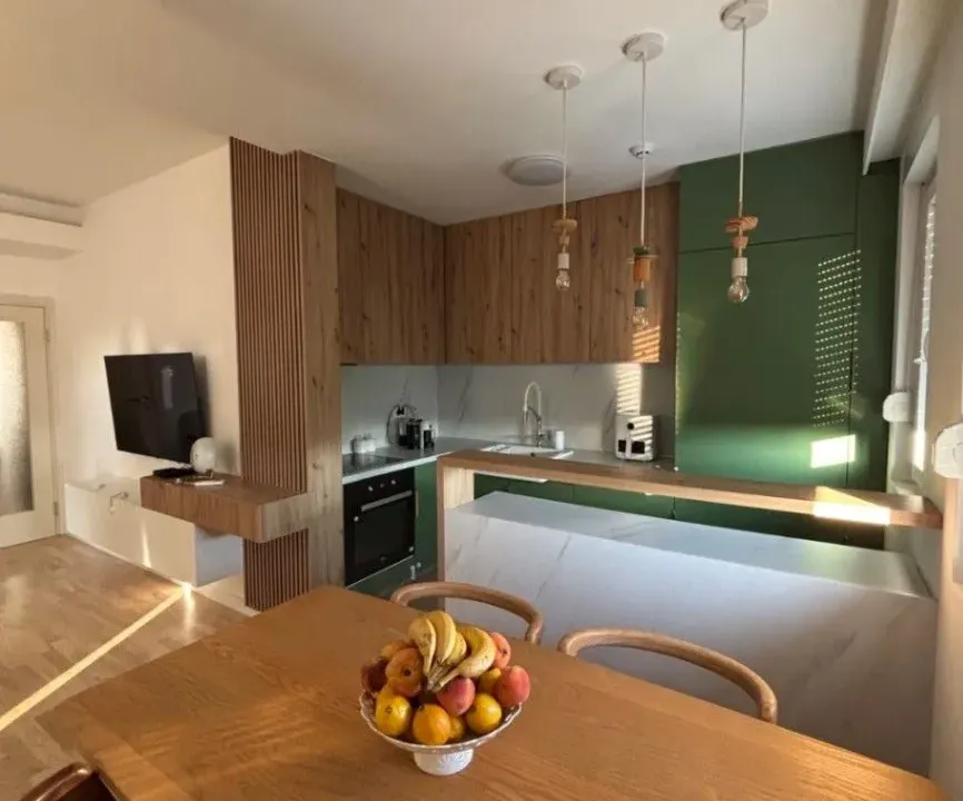 Prodaja, dvosoban stan, 67m², Centar, Podgorica