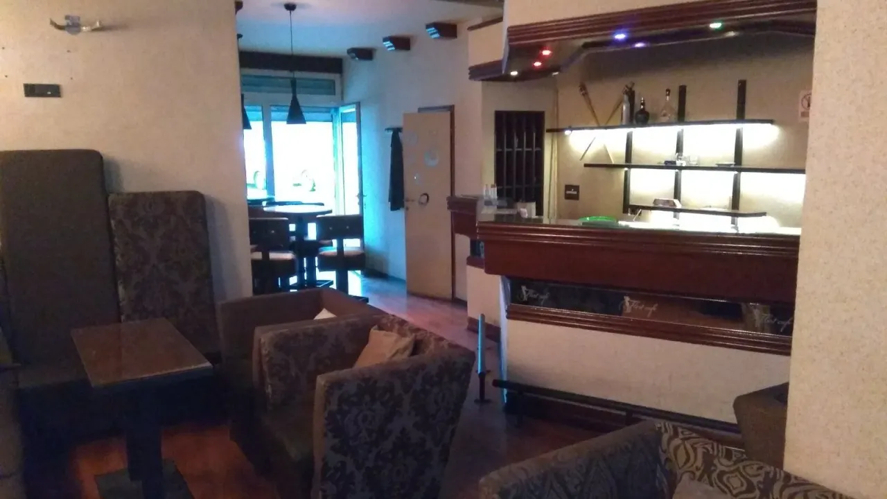 Izdavanje, poslovni prostor, 45m², Preko Morače, Podgorica