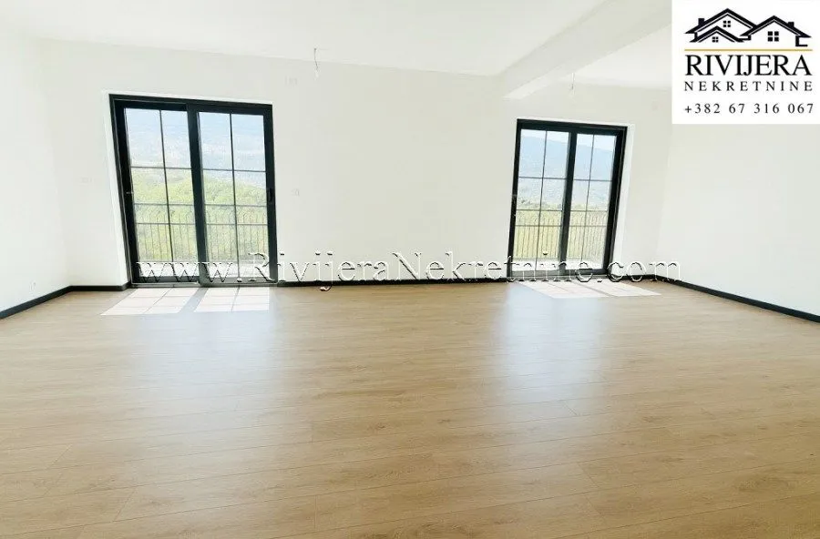 Prodaja, trosoban stan, 117m², Herceg Novi, Crna Gora