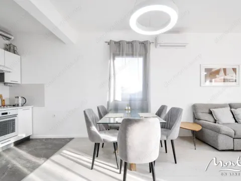 Prodaja, dvosoban stan, 69m², Tivat, Crna Gora - image 11