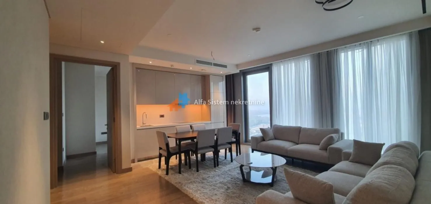 Izdavanje, trosoban stan, 90m², Savski Venac, Beograd