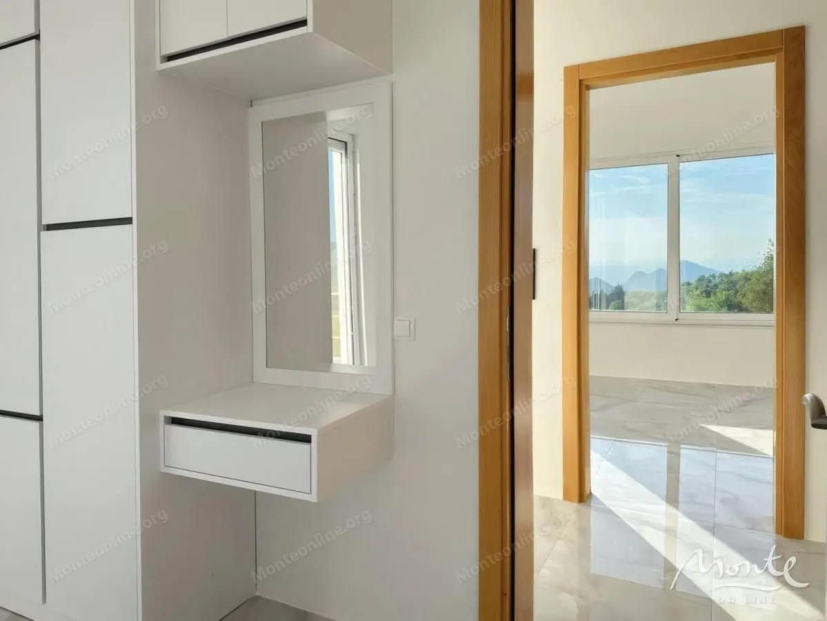 Prodaja, kuća, 240m², Dobre Vode, Bar