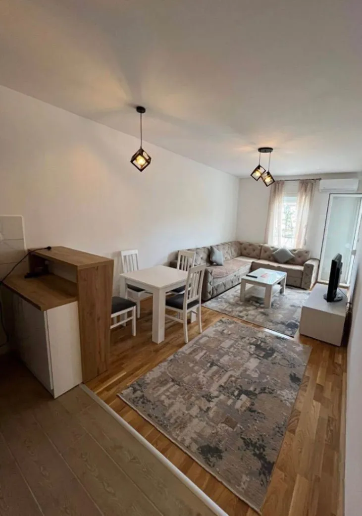 Izdavanje, jednosoban stan, 45m², City Kvart, Podgorica