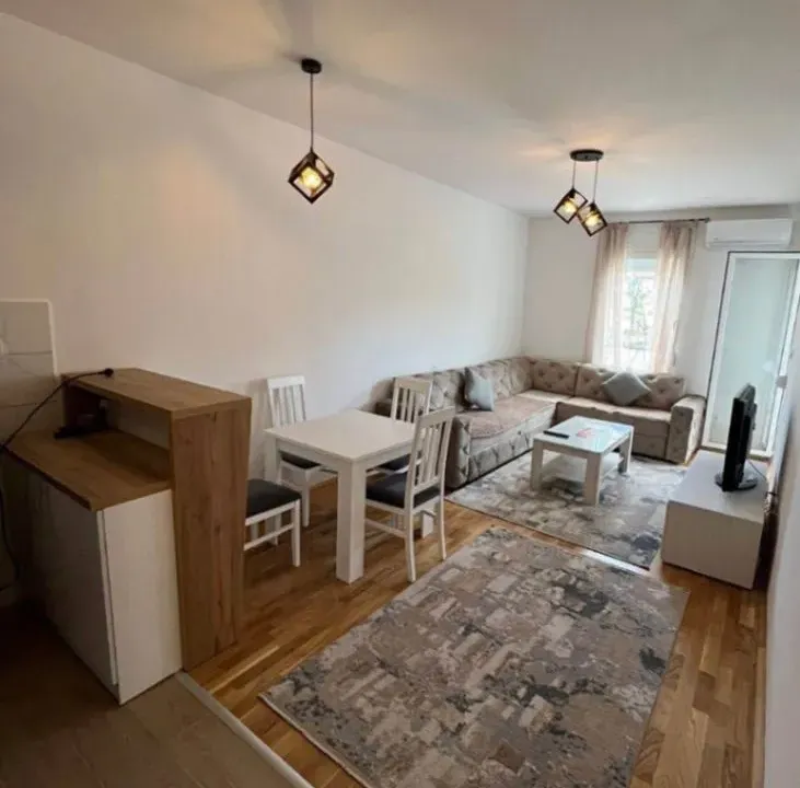 Izdavanje, jednosoban stan, 45m², City Kvart, Podgorica