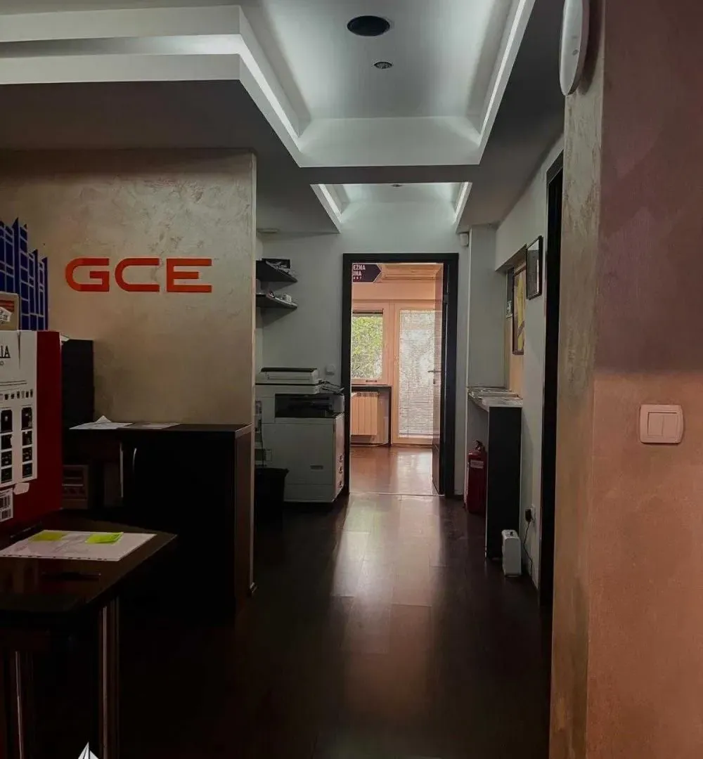Prodaja, četvorosoban stan, 87m², Južni Bulevar, Vračar Sve Podlokacije
