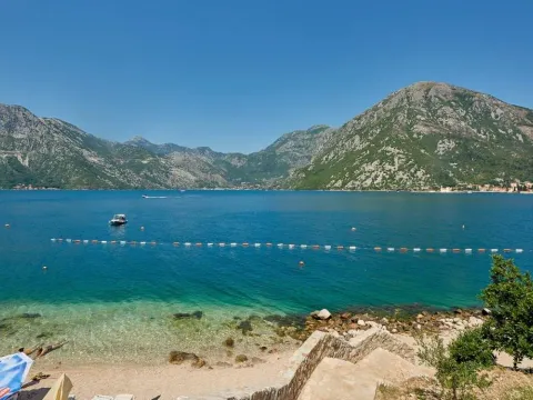 Prodaja, kuća, 235m², Kostanjica, Kotor - image 59