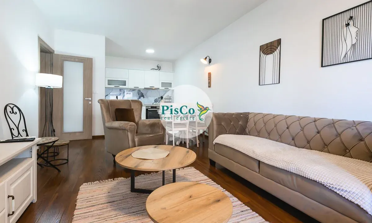 Izdavanje, dvosoban stan, 85m², Master Kvart, Podgorica