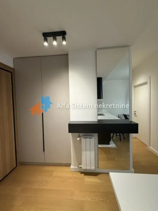 Izdavanje, dvosoban stan, 48m², Autokomanda, Voždovac Sve Podlokacije
