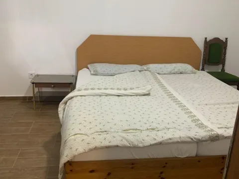 Izdavanje, jednosoban stan, 40m², Centar, Bar - image 5