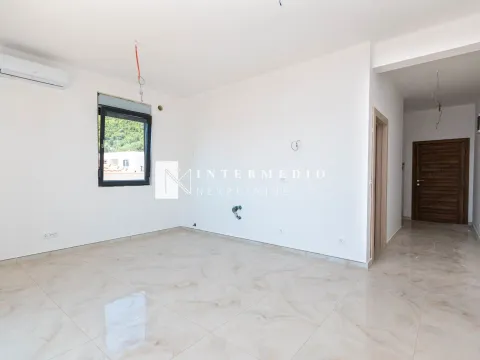 Prodaja, jednosoban stan, 44m², Kumbor, Herceg Novi - image 4