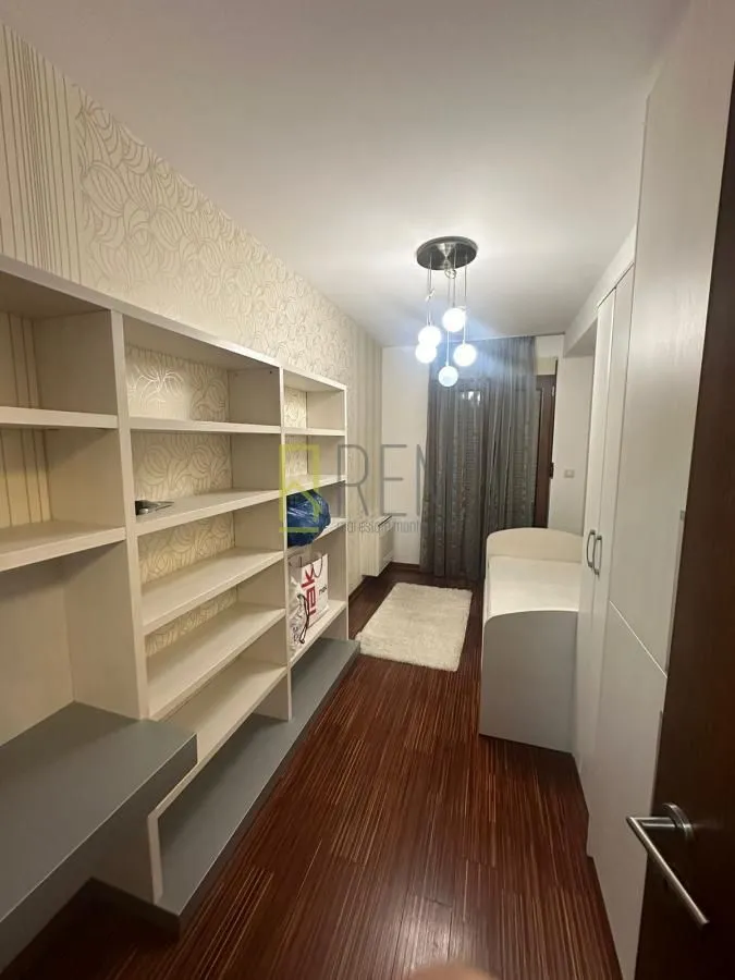 Prodaja, dvosoban stan, 77m², Gorica C, Podgorica