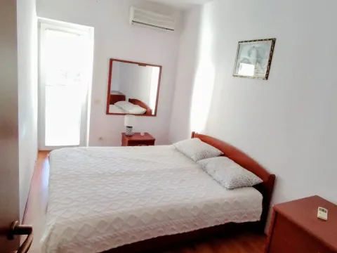 Rent, two bedroom apartment, 80m², Maine, Budva - image 5