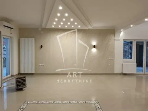 Izdavanje, kuća, 600m², Višnjička Banja, Palilula Sve Podlokacije - image 10