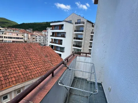 Rent, studio apartment, 25m², Rozino, Budva - image 2