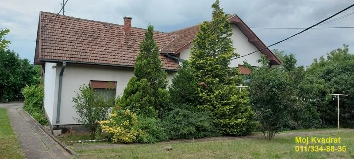 Prodaja, kuća, 240m², Rabrovac, Mladenovac