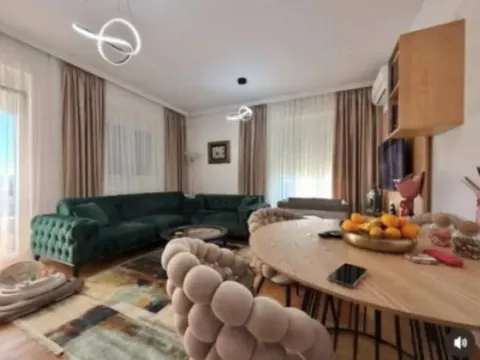 Prodaja, dvosoban stan, 68m², Stari Aerodrom, Podgorica - image 3