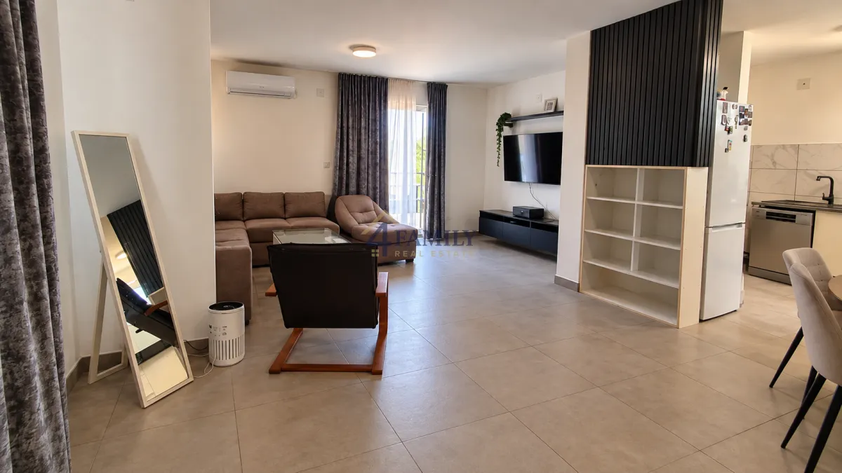 Prodaja, trosoban stan, 87m², Batajnica, Beograd