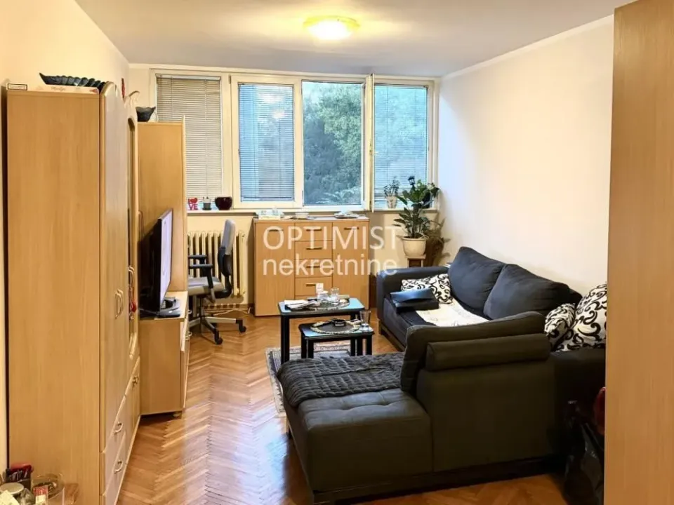Rent, three bedroom apartment, 67m², Novi Beograd Blok 1 Fontana, Novi Beograd Sve Podlokacije