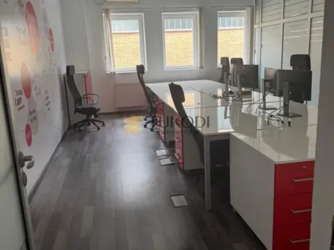 Izdavanje, poslovni prostor, 780m², Novo naselje, Novi Sad - image 7
