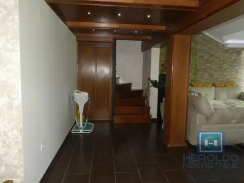 Prodaja, četvorosoban stan, 168m², Aqua park, Jagodina - image 4