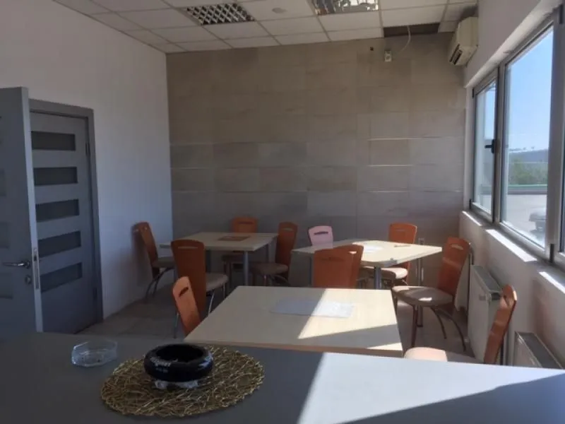 Rent, office space, 1500m², Šimanovci, Pećinci