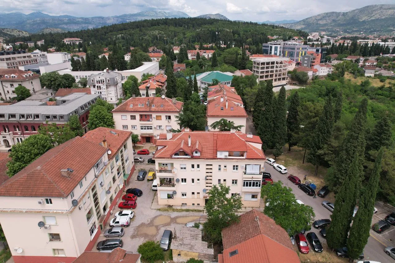 Prodaja, četvorosoban stan, 135m2, Centar, Podgorica