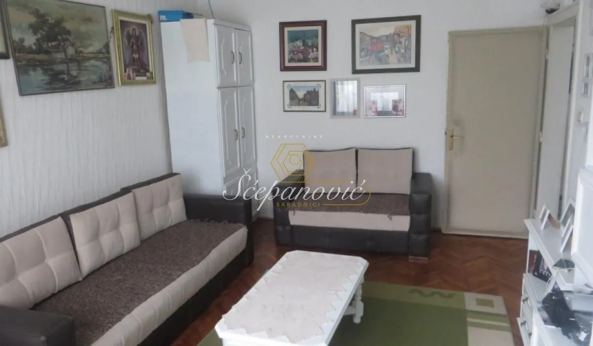 Prodaja, trosoban stan, 67m², Stari grad, Novi Sad