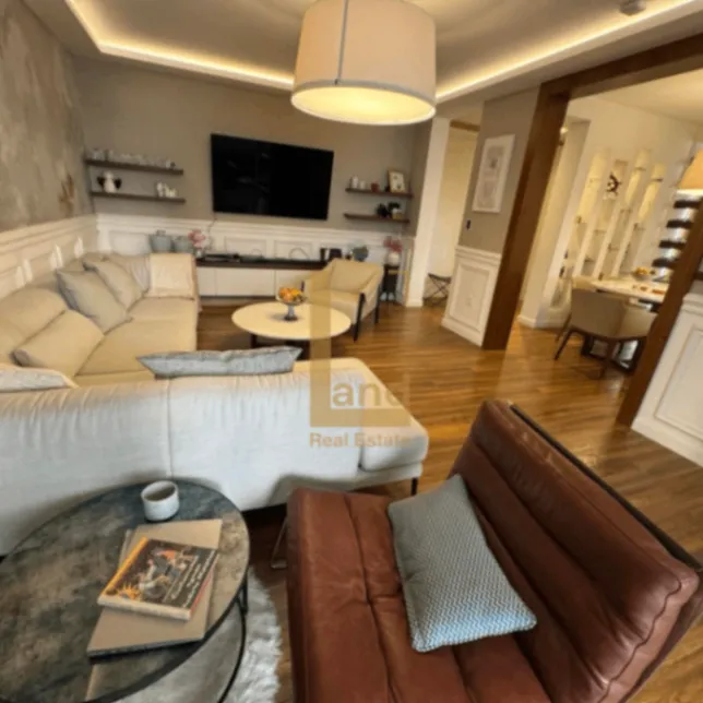 Prodaja, trosoban stan, 122m², Centar, Podgorica