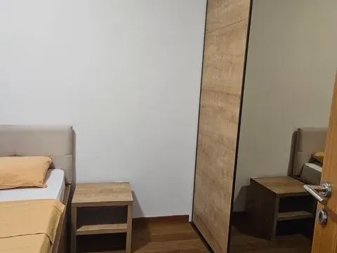 Izdavanje, jednosoban stan, 40m², Centar, Budva - image 3