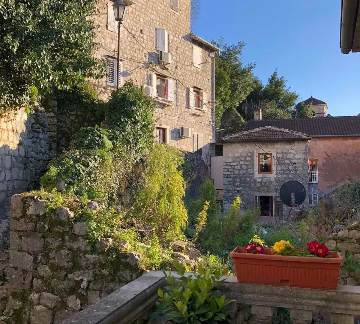 Prodaja, dvosoban stan, 50m², Kotor, Crna Gora