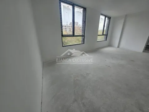 Sale, office space, 84m², Voždovac Sve Podlokacije, Beograd - image 2