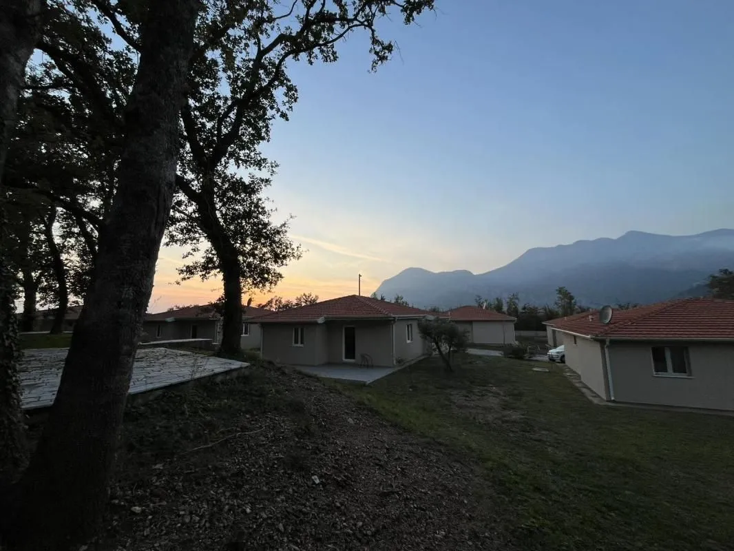 Rent, house, 120m², Župci, Bar