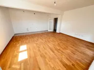 Prodaja, trosoban stan, 106m², Stari Aerodrom, Podgorica - image 10