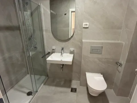 Izdavanje, jednosoban stan, 43m², Central Point, Podgorica - image 2