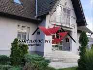 Prodaja, kuća, 430m², Zemun Ugrinovci, Zemun Sve Podlokacije - image 1