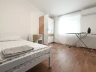 Rent, three bedroom apartment, 190m², Tološi, Podgorica - image 16