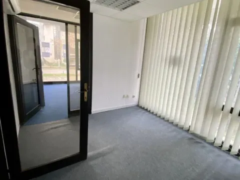 Sale, office space, 171m², Centar, Bar - image 11