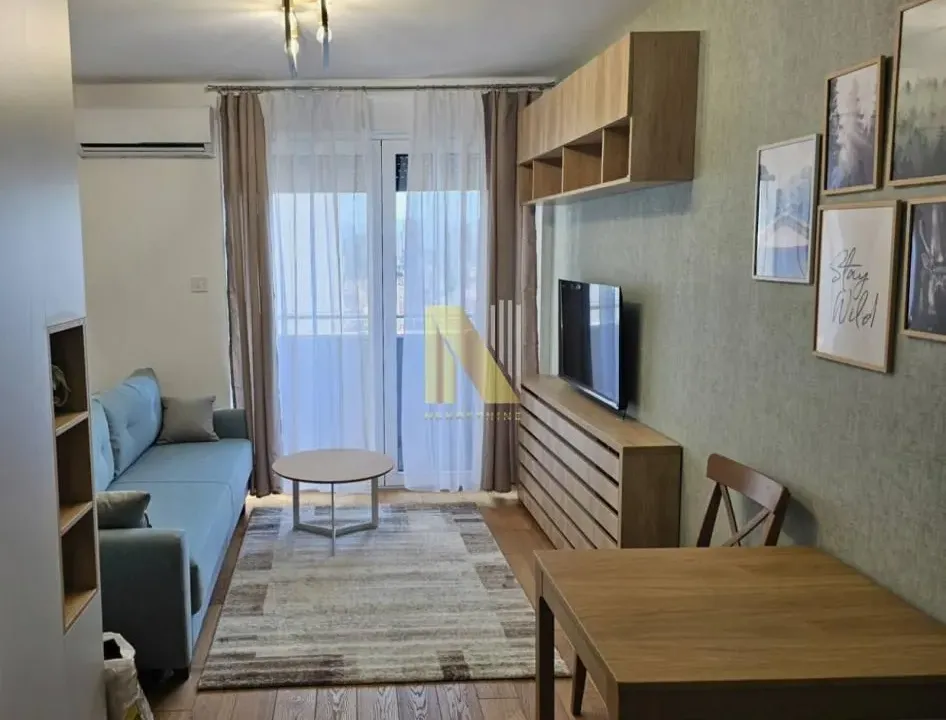 Izdavanje, garsonjera, 27m², Bulevar Oslobodjenja, Novi Sad Sve Podlokacije