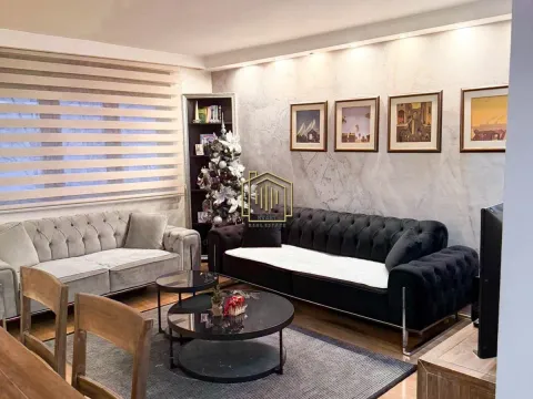 Rent, one bedroom apartment, 61m², Cetinje, Crna Gora - image 2