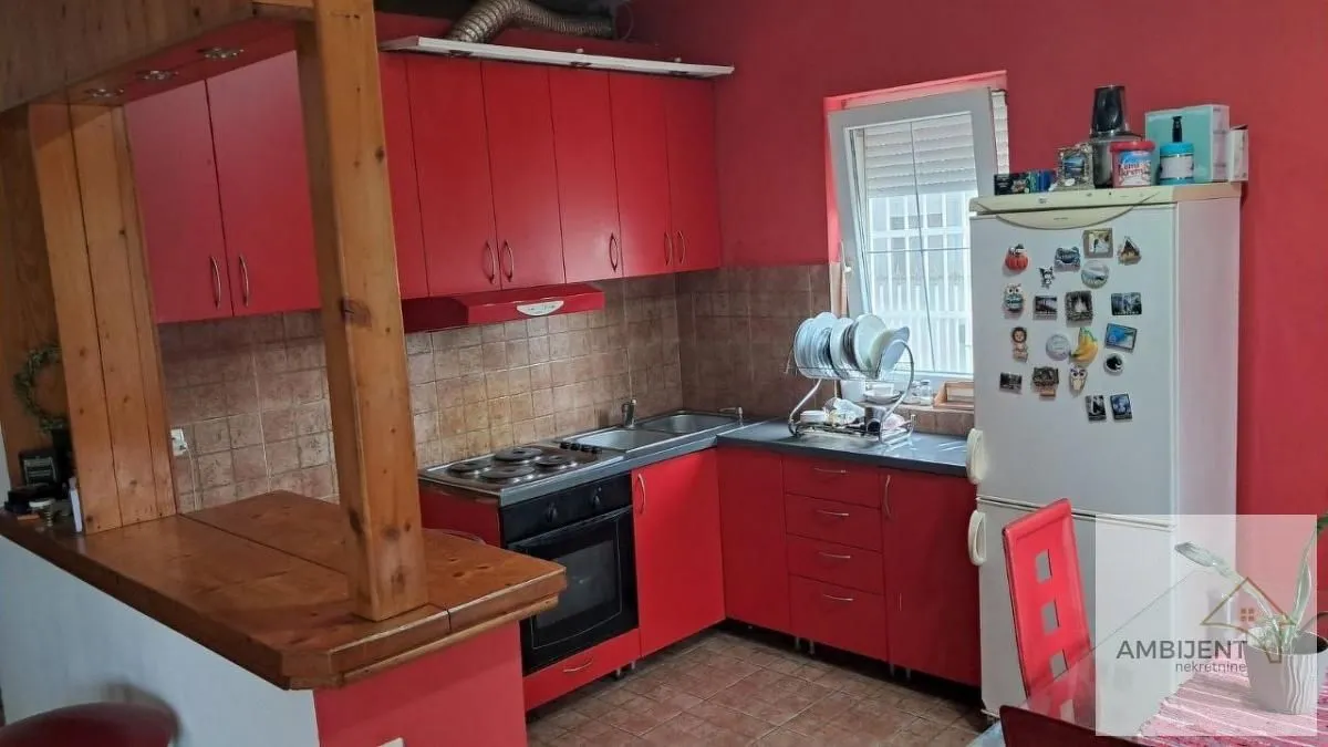 Sale, office space, 240m², Zemun Sve Podlokacije, Beograd
