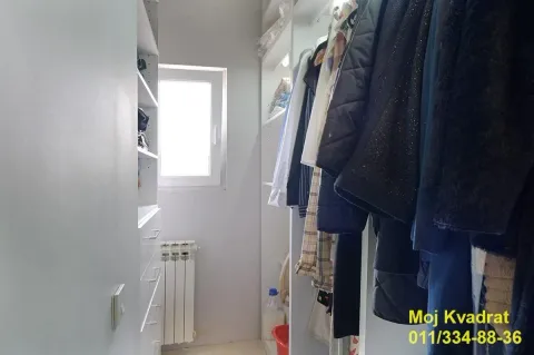 Sale, three bedroom apartment, 99m², Kalenić Pijaca, Vračar Sve Podlokacije - image 10