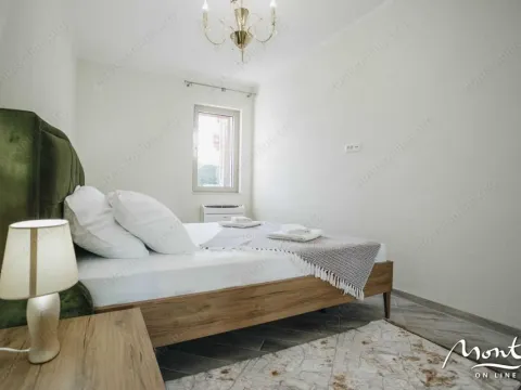 Sale, house, 314m², Tivat, Crna Gora - image 6