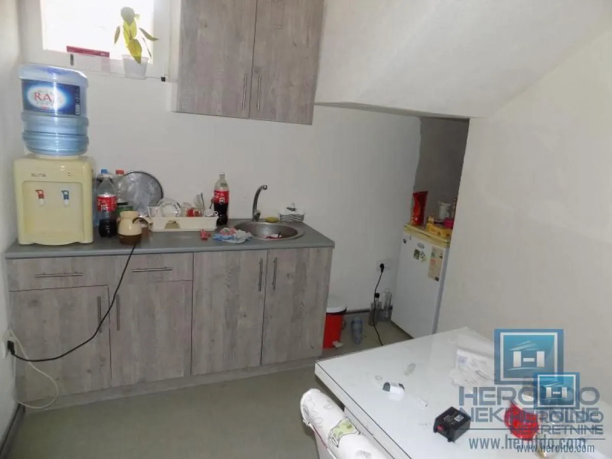 Sale, office space, 702m², Pojate, Ćićevac