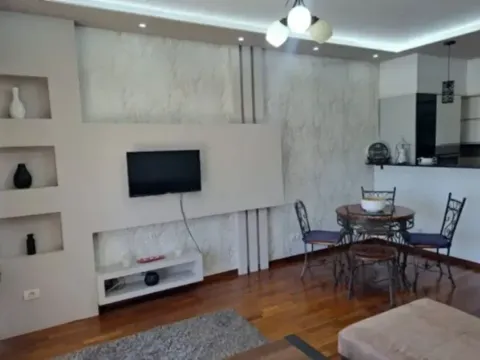 Izdavanje, jednosoban stan, 54m², City Kvart, Podgorica - image 4