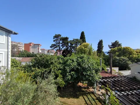 Daily-rent, studio apartment, 33m², Donja Lastva, Tivat - image 16