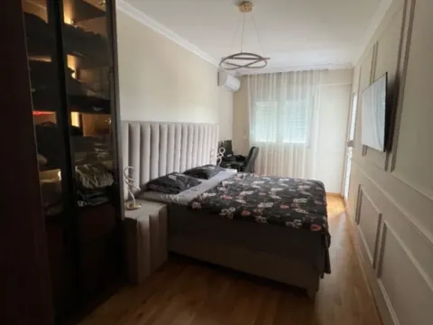 Prodaja, dvosoban stan, 68m², Stari Aerodrom, Podgorica - image 5