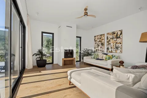 Sale, house, 220m², Krašići, Tivat - image 5