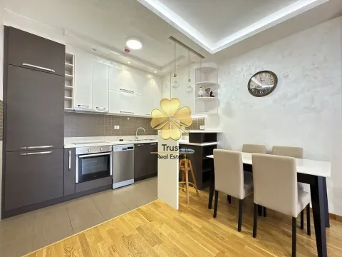 Izdavanje, jednosoban stan, 50m², City Kvart, Podgorica - image 4